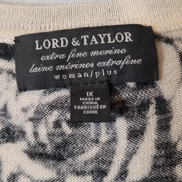 Lord & Taylor women's black cream floral Merino wool cardigan sweater, plus 1X - Picture 2 of 9
